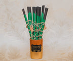 Para limpiar y eliminar la energía negativa. Los inciensos aromáticos en varilla de Grimorio son 100% naturales, y aportan un agradable aroma para nuestro hogar.<br>Contenido: 10 varillas en cada paquete