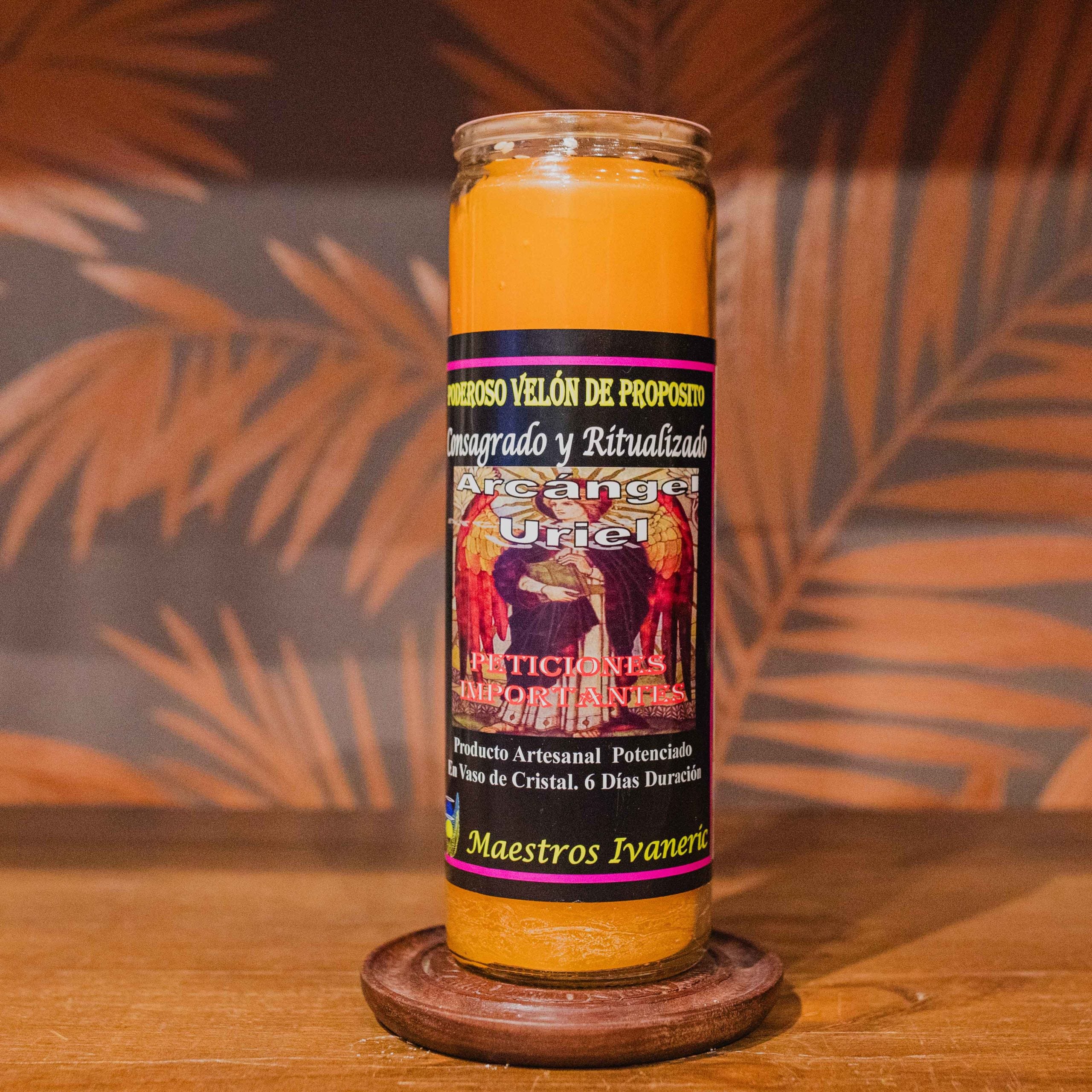 Velón especial para todo tipo de peticiones importantes. En tarro de cristal grueso de 22cm, creado Artesanalmente con Aromas e ingredientes necesarios para peticiones de Defensa. Producto de gran calidad y presentación. Con Oración e Instrucciones.