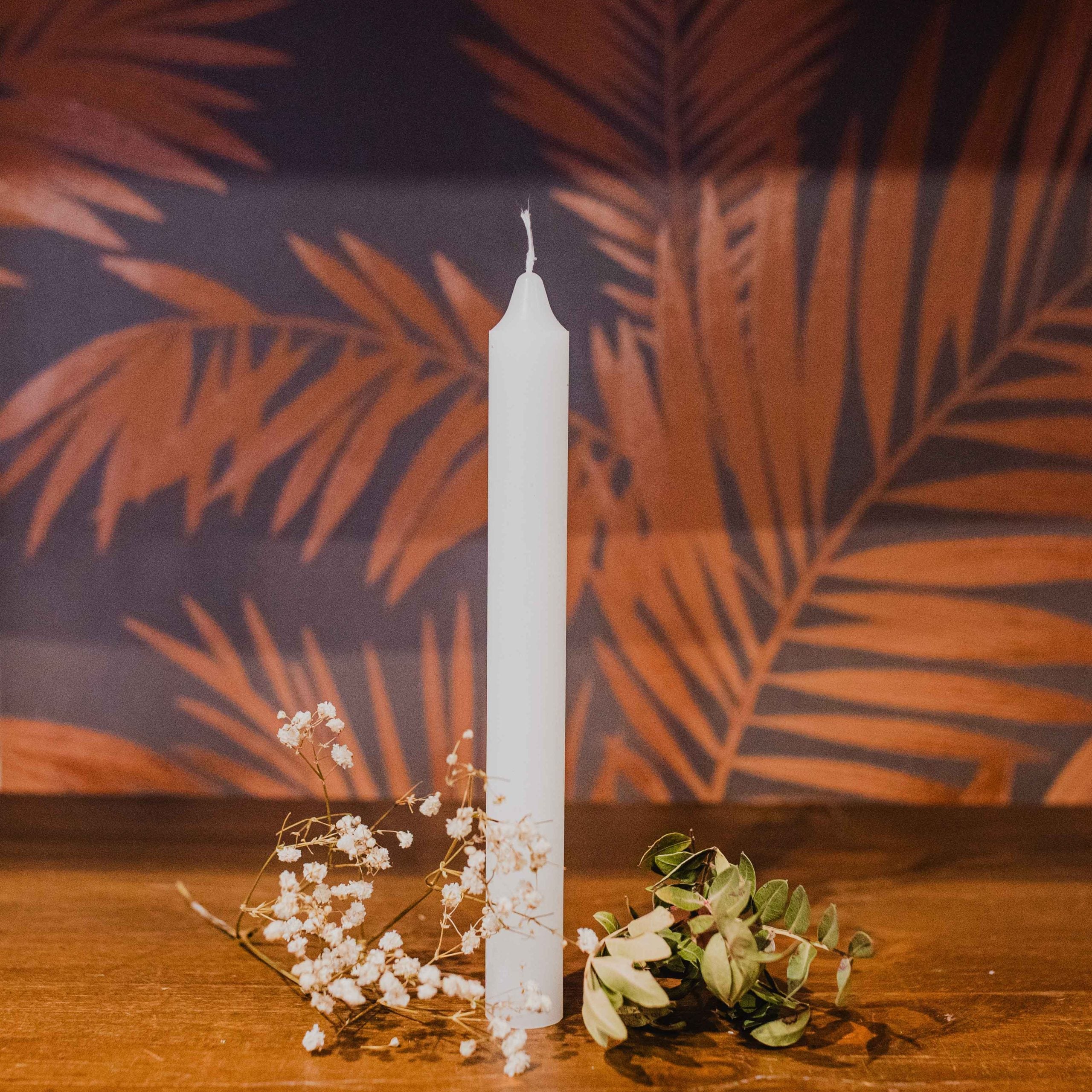 Blanca: Medida 20 x 2 cm.
